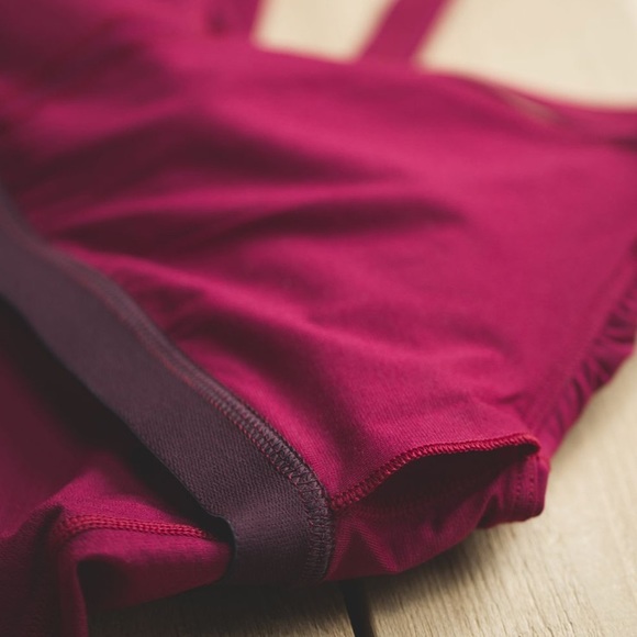 Lululemon Wrap It Up Tank - Picture 3 of 6